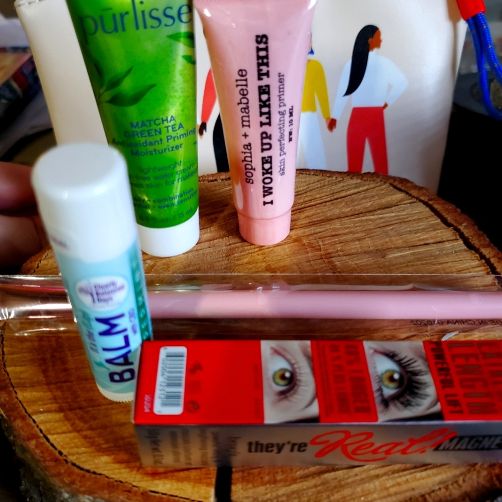 Makeup bundle